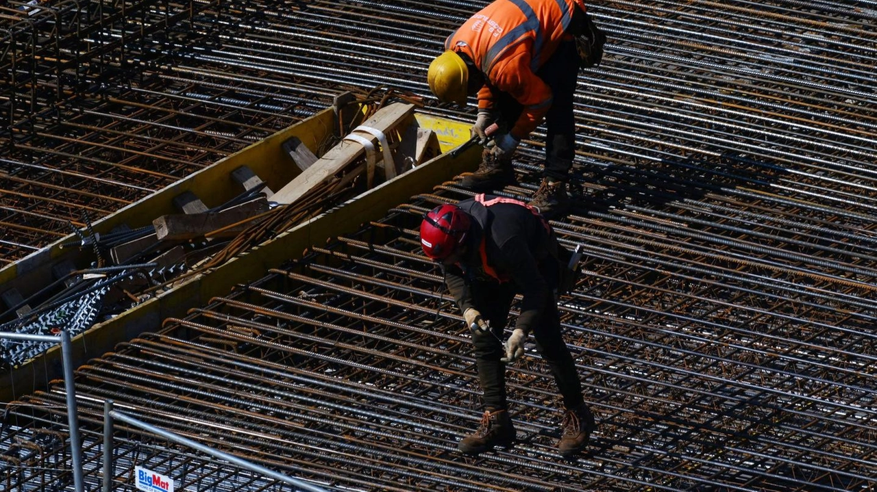 Varese, gli ultimi dati diffusi di Ats Insubria illustrano un incremento del 43% rispetto al 2023. Significativo l’impegno dell’Agenzia nelle scuole per parlare di rischi, infortuni e prevenzione.