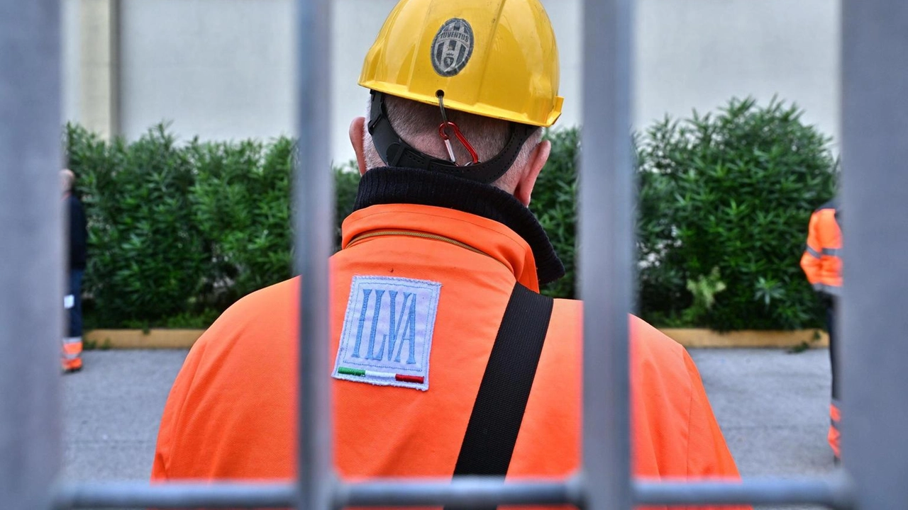 Urso al Mimit per 'il giorno della verità su ex Ilva'