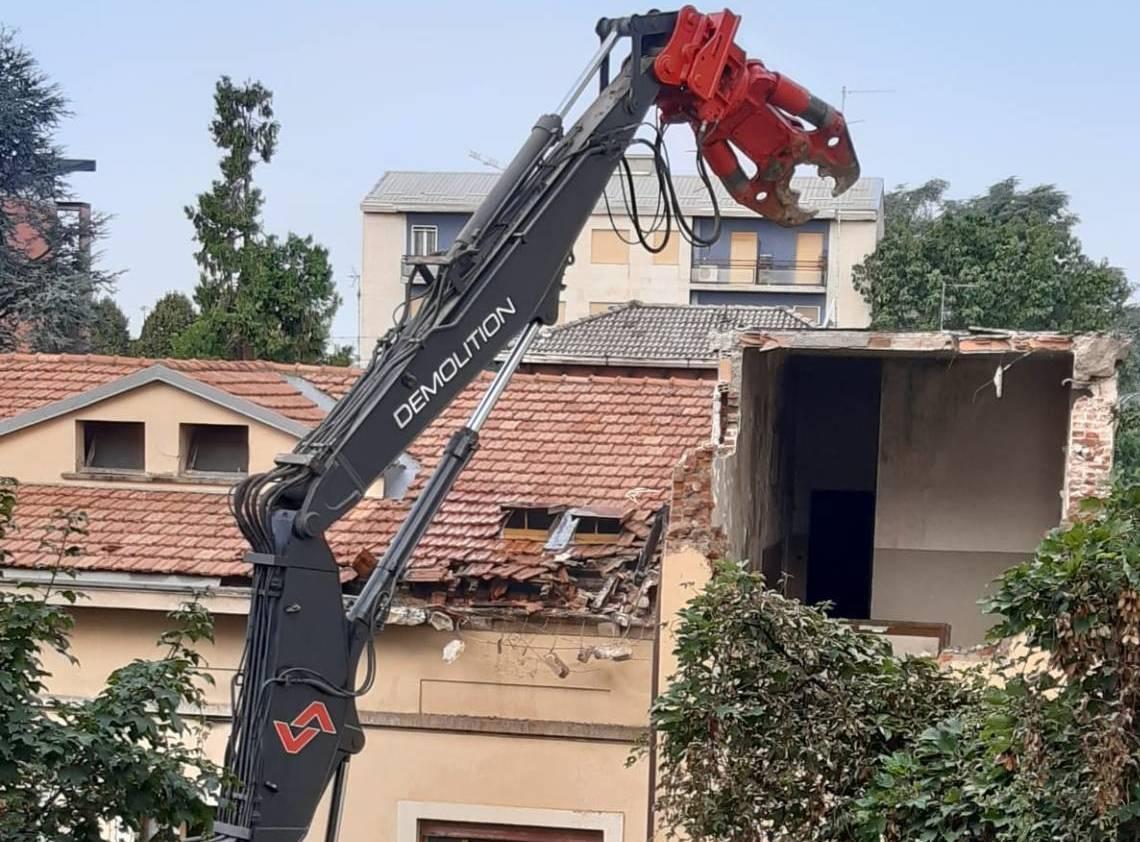 si abbatte lo stabile dell8217ex mutua al suo posto la casa di comunit224