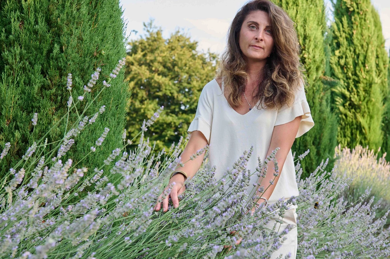 A Morazzone, all’interno dell’emozionante scenario naturale della Cascina la Lepre sarà possibile vivere un’esperienza immersiva  tra natura, design e arte ideato da Fabiola Rizzuti