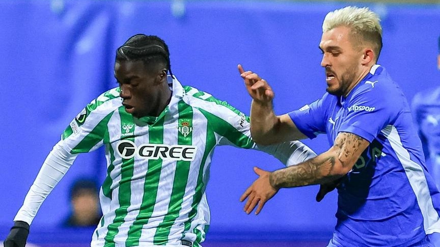 L’attaccante prelevato dal Betis diventa l’affare più costoso della storia lariana. Il “Gallo“ verso Venezia, piace la stellina Azón. E in arrivo c’è anche Matic. L’attaccante prelevato dal Betis diventa l’affare più costoso della storia lariana. Il “Gallo“ verso Venezia, piace la stellina Azón. E in arrivo c’è anche Matic.