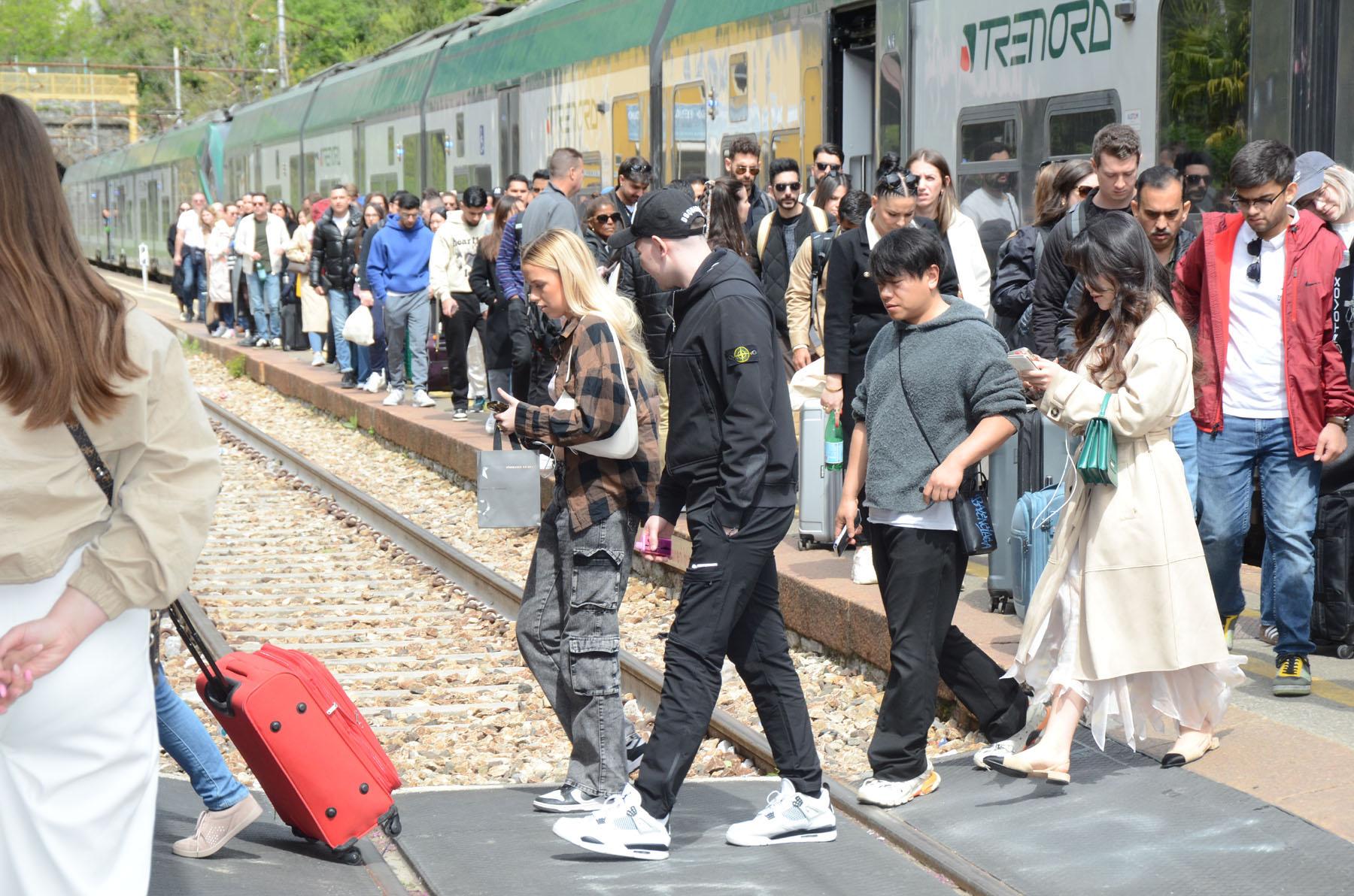 Treni Osnago da Ilgiorno.it treni a osnago e airuno scatta il taglio delle fermate nonostante la petizione i pendolari nessuno ci ha ascoltati