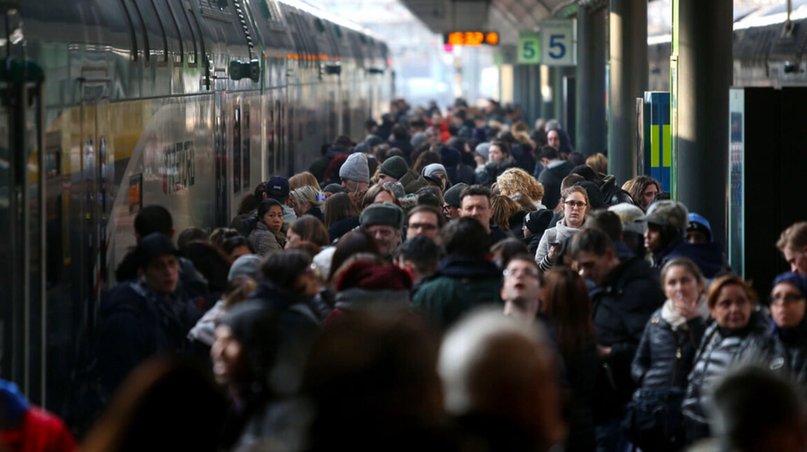 Lo sciopero dei treni a Milano e in Lombardia (foto di repertorio) Lo sciopero dei treni a Milano e in Lombardia (foto di repertorio)