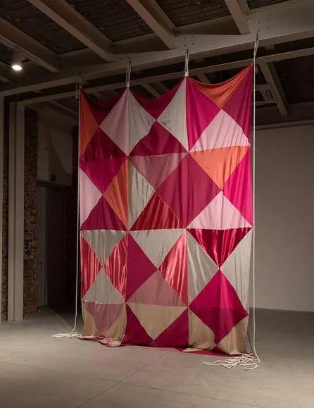 Eterno desiderio. Torna la fiber art di Miniartextil