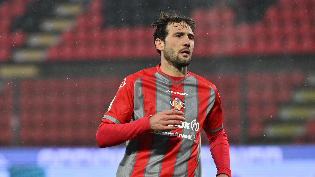 È attesa per oggi la decisione del giudice sportivo di Serie B, Ines Pisano, su Franco Vazquez (nella foto). Il... È attesa per oggi la decisione del giudice sportivo di Serie B, Ines Pisano, su Franco Vazquez (nella foto). Il...