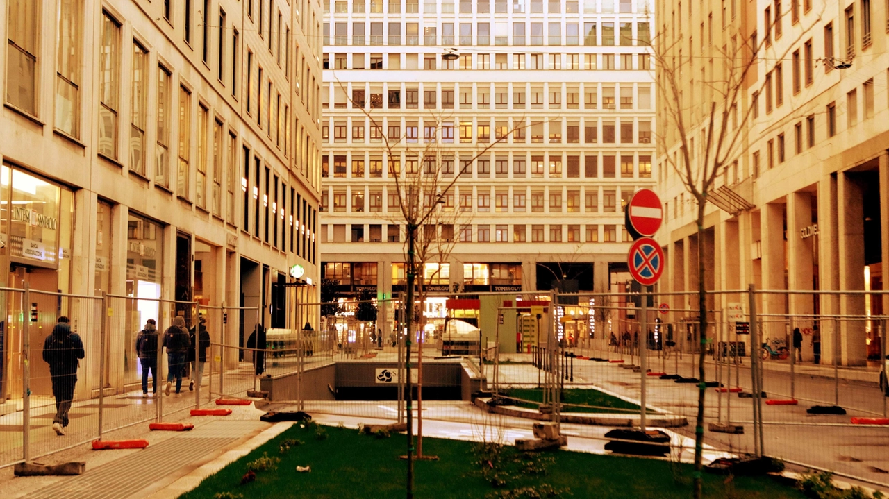 La rampa d’ingresso del parcheggio di via Borgogna che aprirà la prossima settimana dopo 20 anni di attesa La rampa d’ingresso del parcheggio di via Borgogna che aprirà la prossima settimana dopo 20 anni di attesa