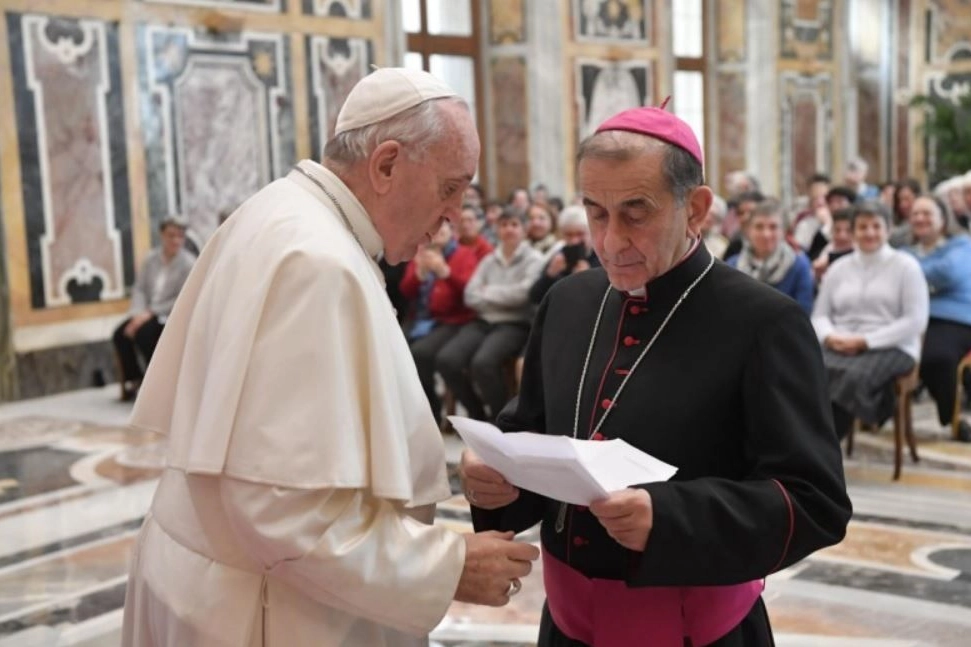 Papa Francesco assieme a monsignor Delpini