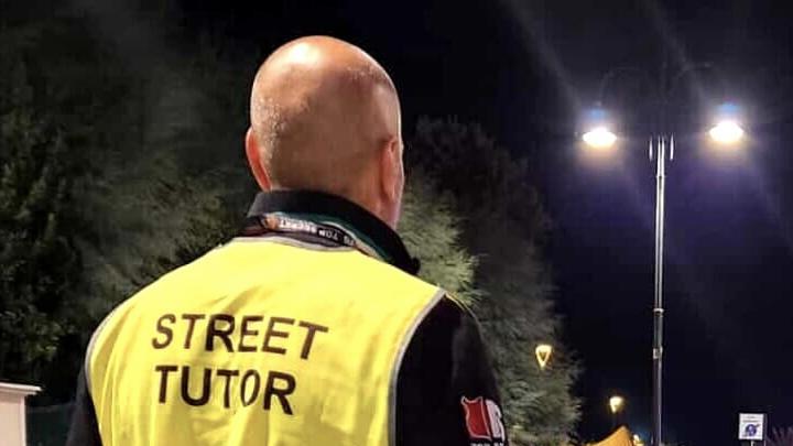 Piccola criminalità e maxi risse. Street Tutor nel centro storico Piccola criminalità e maxi risse. Street Tutor nel centro storico