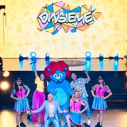 Leolandia celebra la Festa della mamma con lo show dei DinsiemE