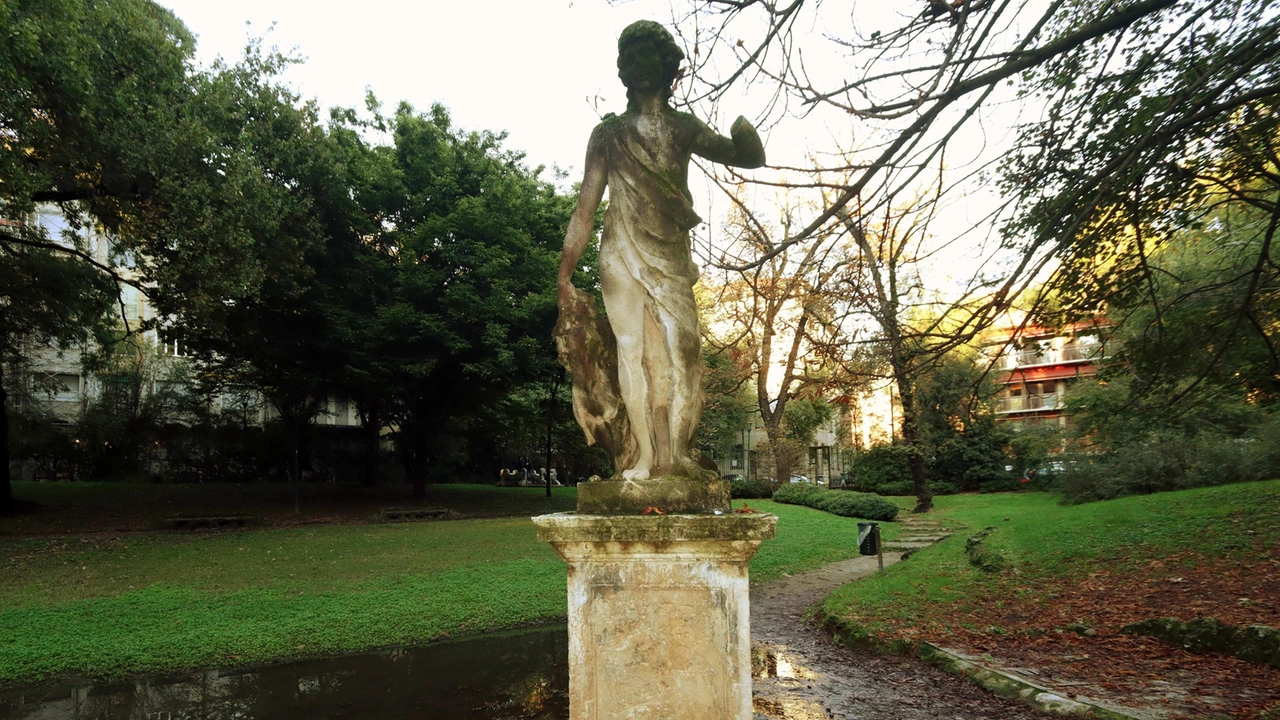 Il Giardino Perego, antica oasi verde nel cuore di Milano, conserva tracce storiche come la statua di Vertunno. Apprezzato dagli abitanti del quartiere per la sua tranquillità, rappresenta un prezioso ricordo della Milano di un tempo. Il Giardino Perego, antica oasi verde nel cuore di Milano, conserva tracce storiche come la statua di Vertunno. Apprezzato dagli abitanti del quartiere per la sua tranquillità, rappresenta un prezioso ricordo della Milano di un tempo.