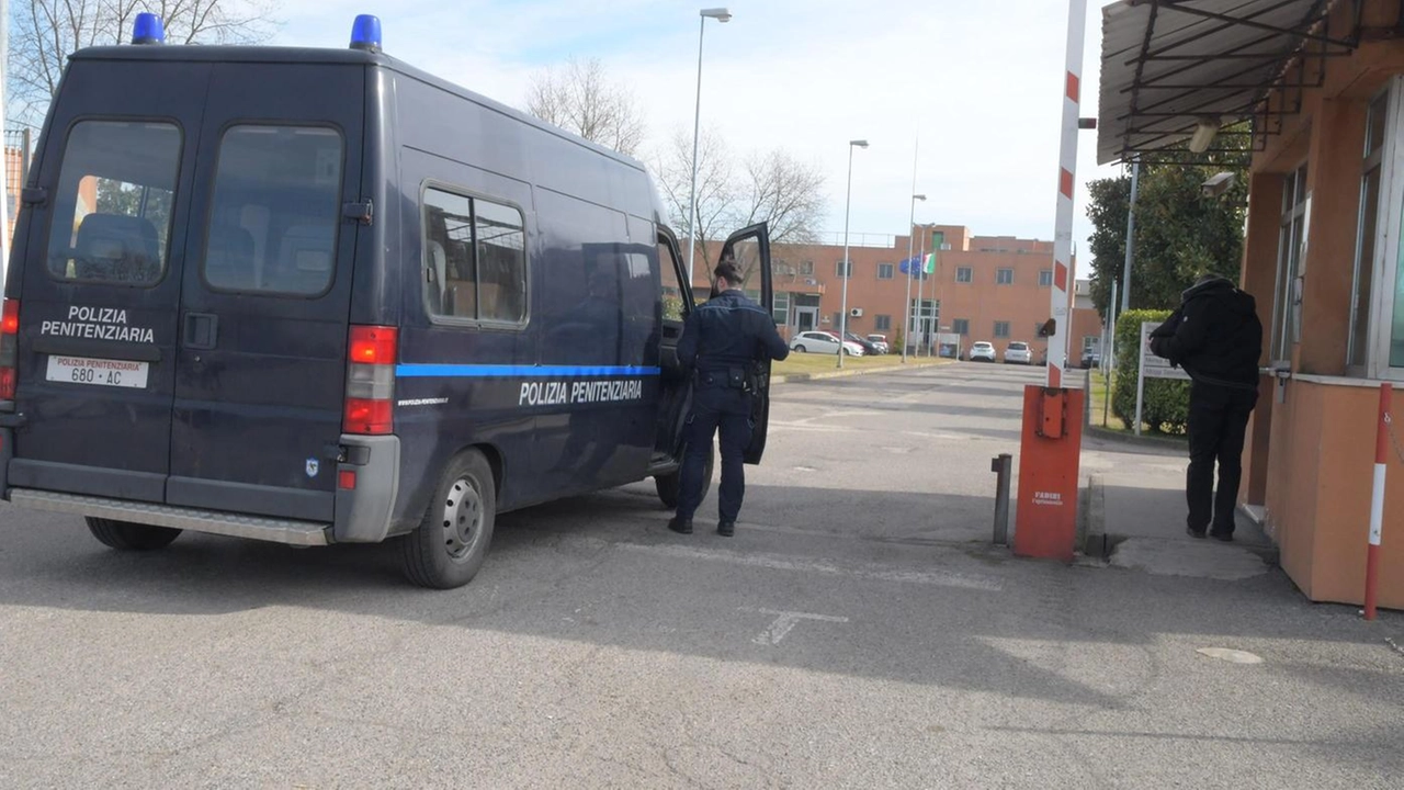 La casa circondariale di Torre del Gallo, dove erano già detenuti due degli uomini destinatari delle misure cautelari didposti dal giudice per le indagini preliminari La casa circondariale di Torre del Gallo, dove erano già detenuti due degli uomini destinatari delle misure cautelari didposti dal giudice per le indagini preliminari