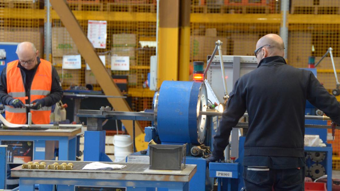 trovare personale tecnico qualificato è un impresa l allarme delle aziende lecchesi