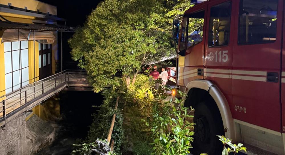 Pianello del Lario, precipita nel torrente: un volo di 4 metri, è gravissimo Pianello del Lario, precipita nel torrente: un volo di 4 metri, è gravissimo