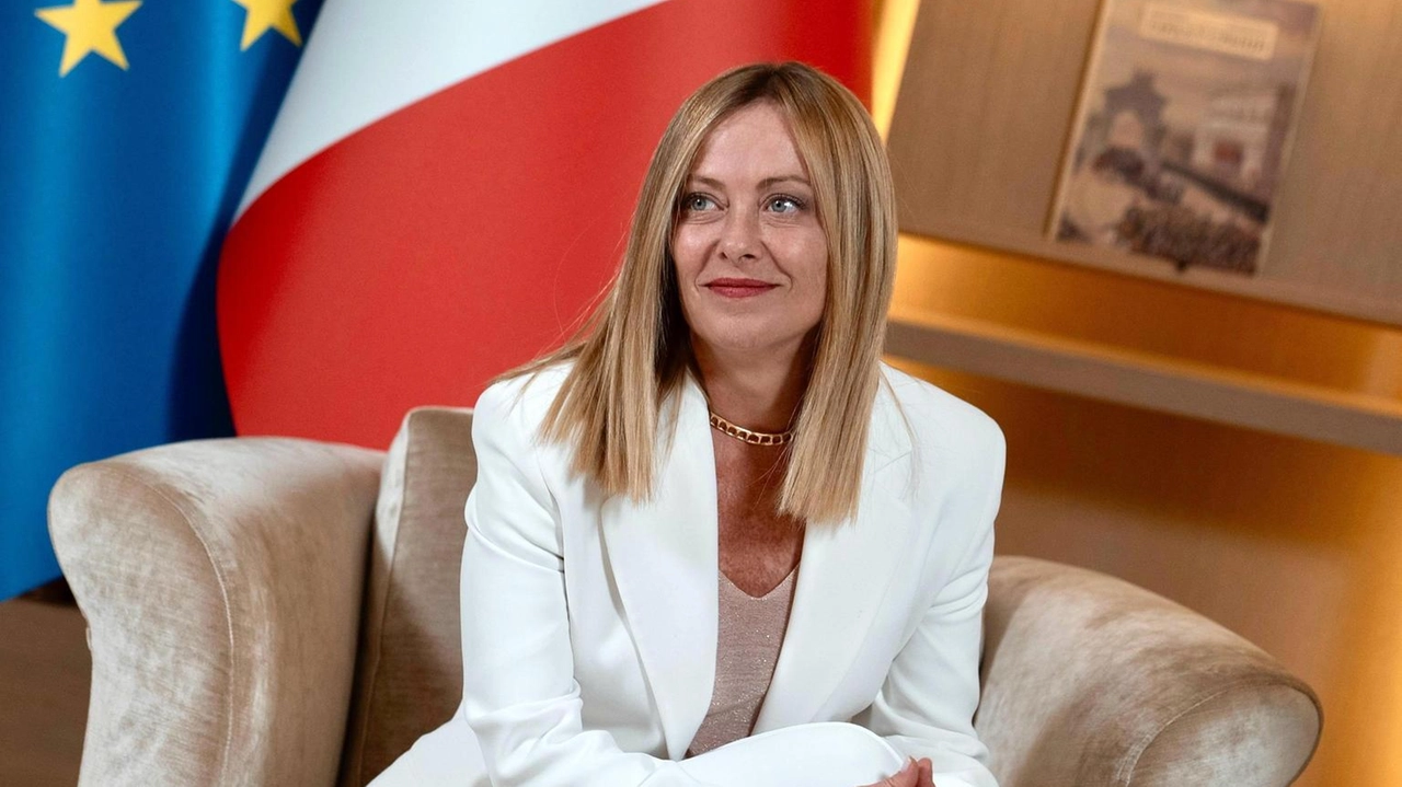 "Non ci sono soluzioni facili, esplorarle tutte" "Non ci sono soluzioni facili, esplorarle tutte"