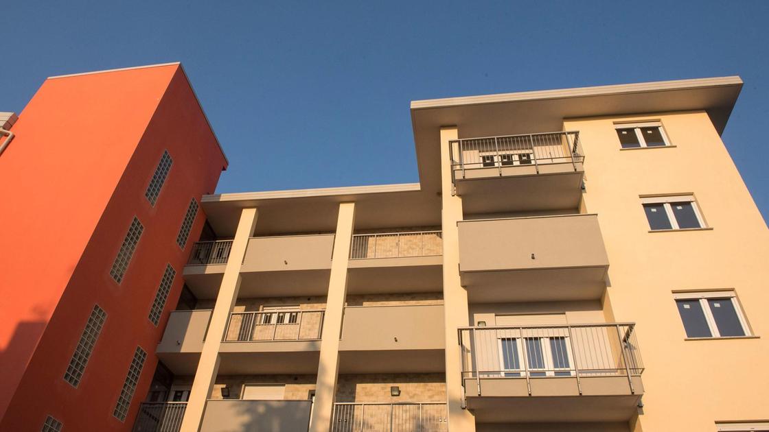 Case comunali di Rho. Uno sconto sull’affitto a chi farà manutenzione: "Un aiuto alle famiglie" Case comunali di Rho. Uno sconto sull’affitto a chi farà manutenzione: "Un aiuto alle famiglie"
