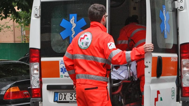 L’uomo è stato ricoverato in codice giallo Poche ore più tardi, il ricovero in Terapia intensiva L’uomo è stato ricoverato in codice giallo Poche ore più tardi, il ricovero in Terapia intensiva
