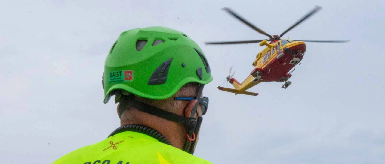 Teglio, scivola in un bosco e precipita per 50 metri: morto anziano di 80 anni