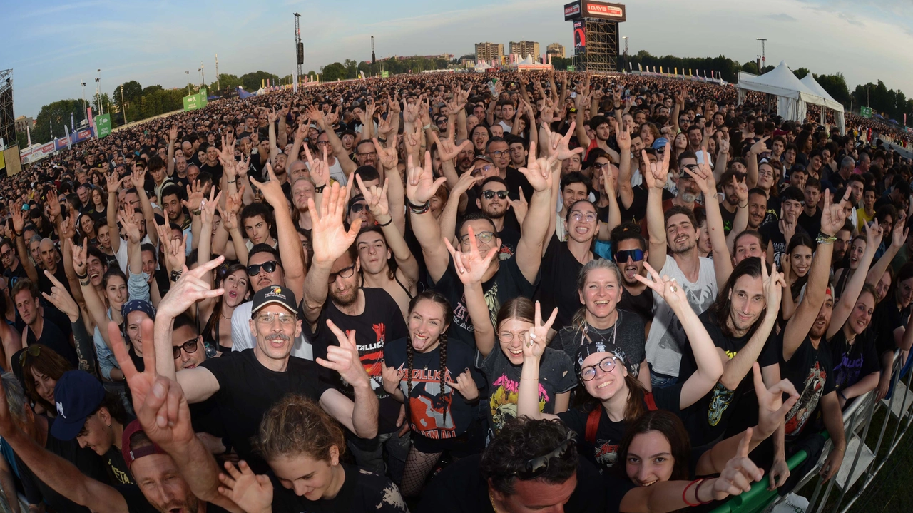 Il pubblico a un recente concerto tenutosi all'ippodromo della Maura