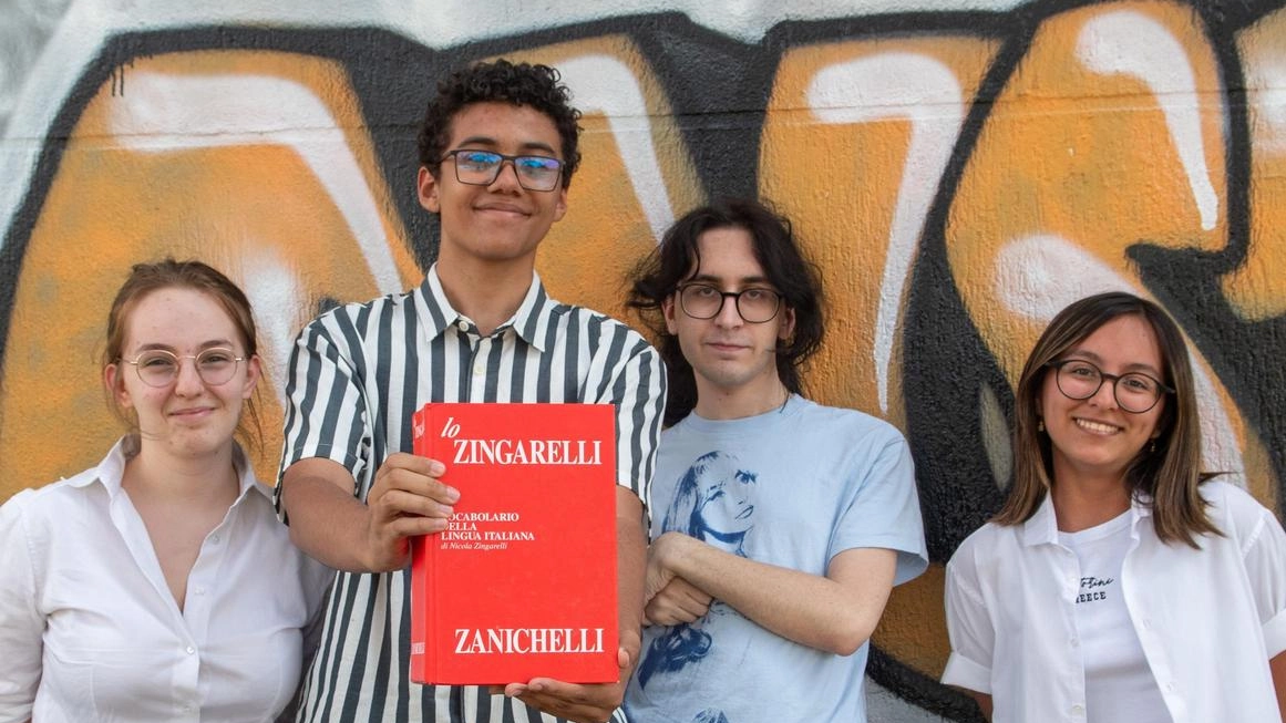 Tra stanchezza, sollievo e qualche preoccupazione per i prossimi giorni "Prossimo anno l’università, ma prima ci serve una lunga vacanza d’estate". Tra stanchezza, sollievo e qualche preoccupazione per i prossimi giorni "Prossimo anno l’università, ma prima ci serve una lunga vacanza d’estate".