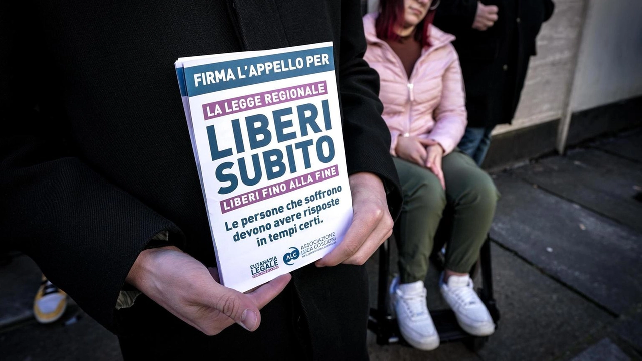 Proposta di legge promossa dal Comitato Liberi Subito con più di 8mila firme Proposta di legge promossa dal Comitato Liberi Subito con più di 8mila firme