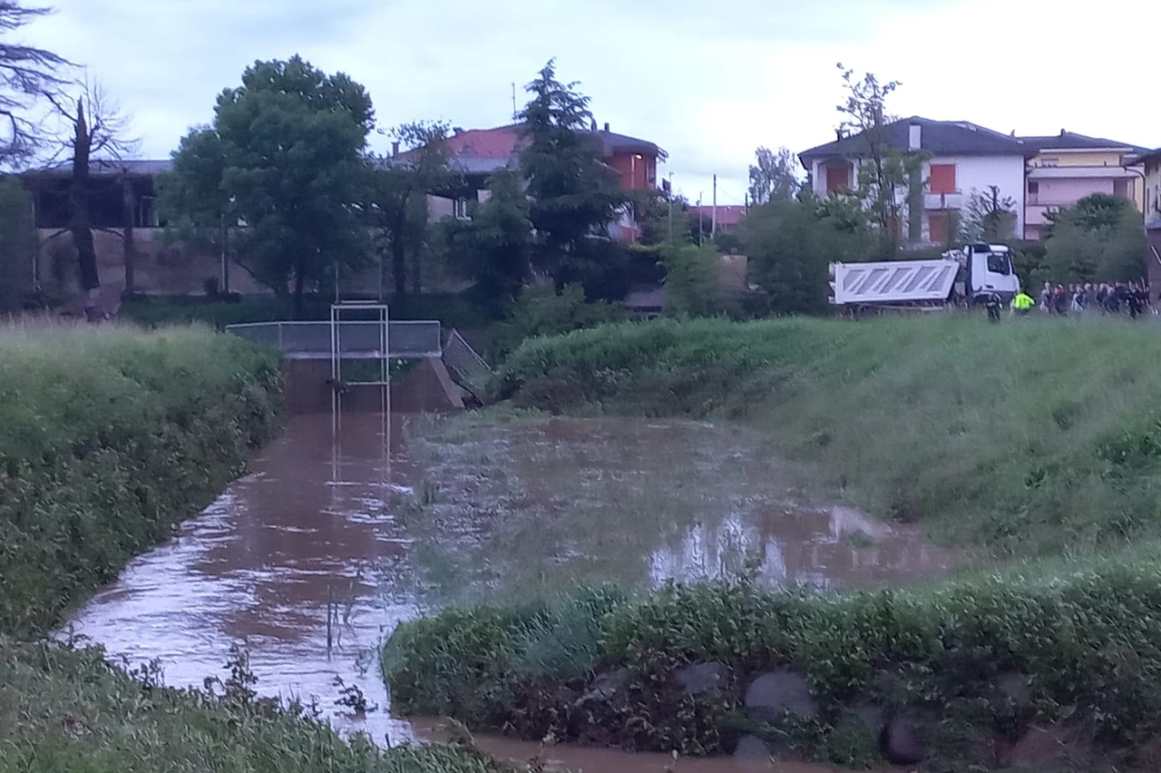 Il ponticello da dove è caduto il 66enne