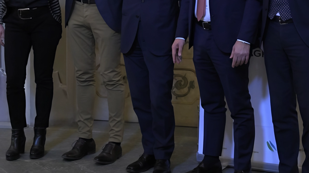 Col sindaco i rappresentanti Crédit Col sindaco i rappresentanti Crédit