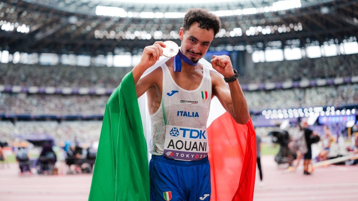 Iliass Aouani, il maratoneta ingegnere: dalle case popolari di Ponte Lambro al bronzo ai Mondiali di Tokio