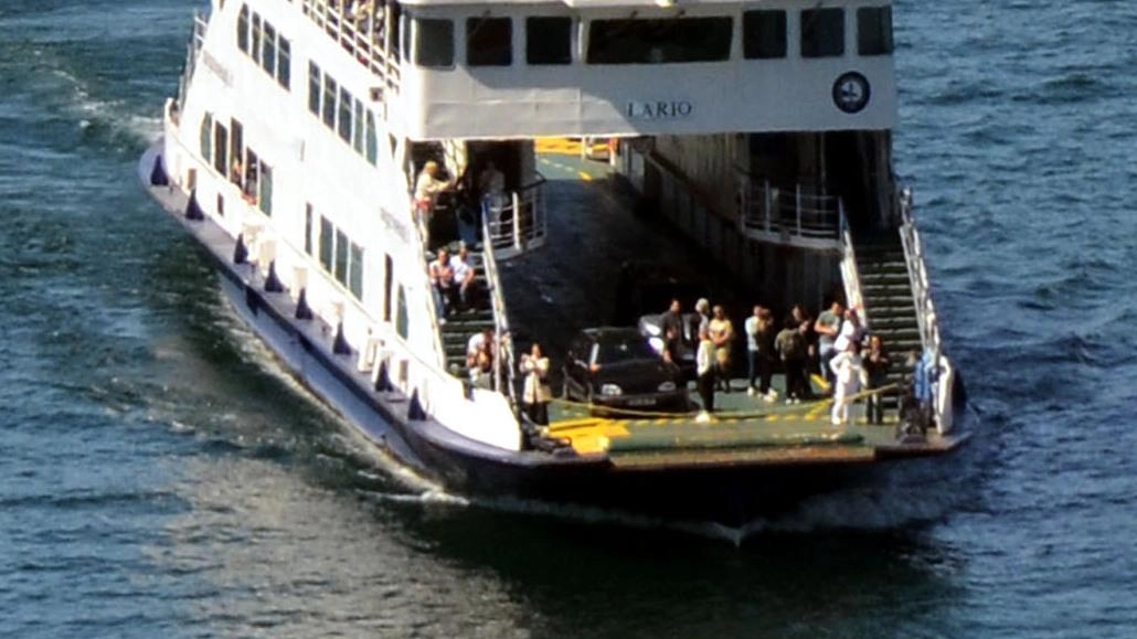 Più battelli e più corse via lago contro il sovraffollamento dei bus che quest’estate circoleranno tra Lecco e Colico... Più battelli e più corse via lago contro il sovraffollamento dei bus che quest’estate circoleranno tra Lecco e Colico...