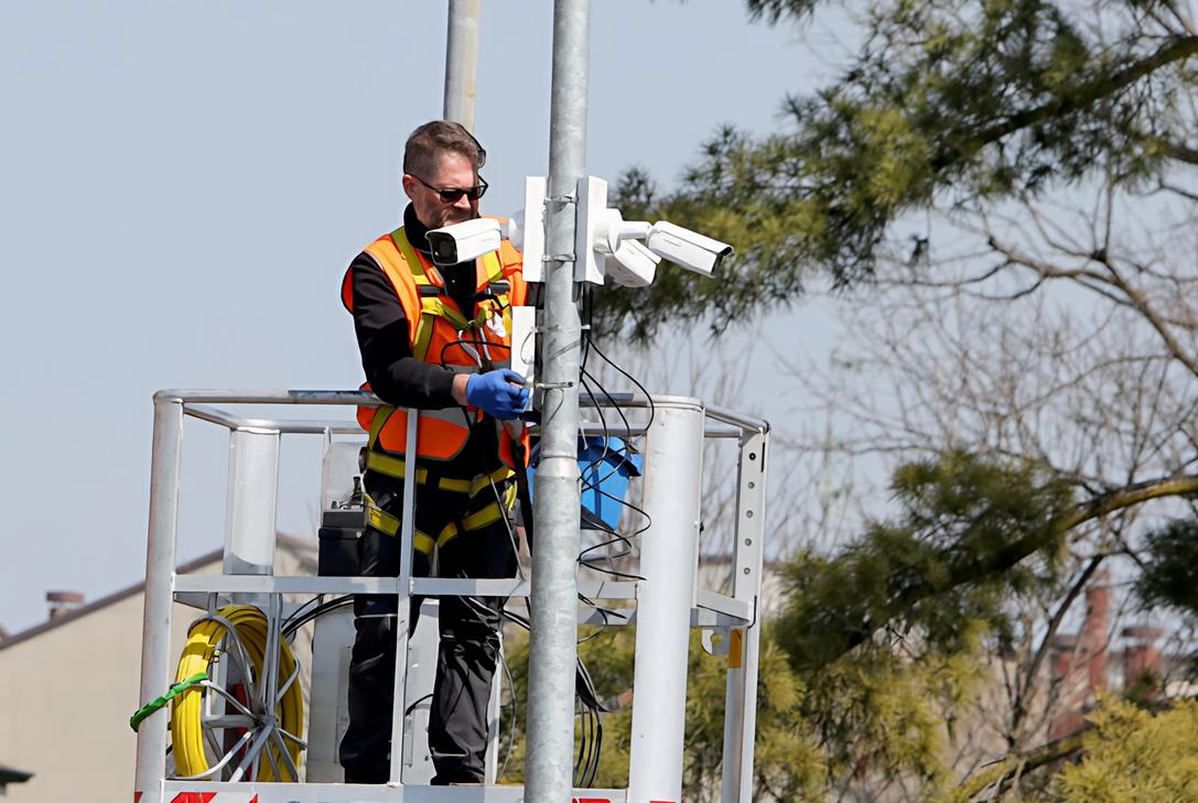 Dalla petizione ai dubbi: "Le nuove telecamere. Chi le gestirà senza vigili?"
