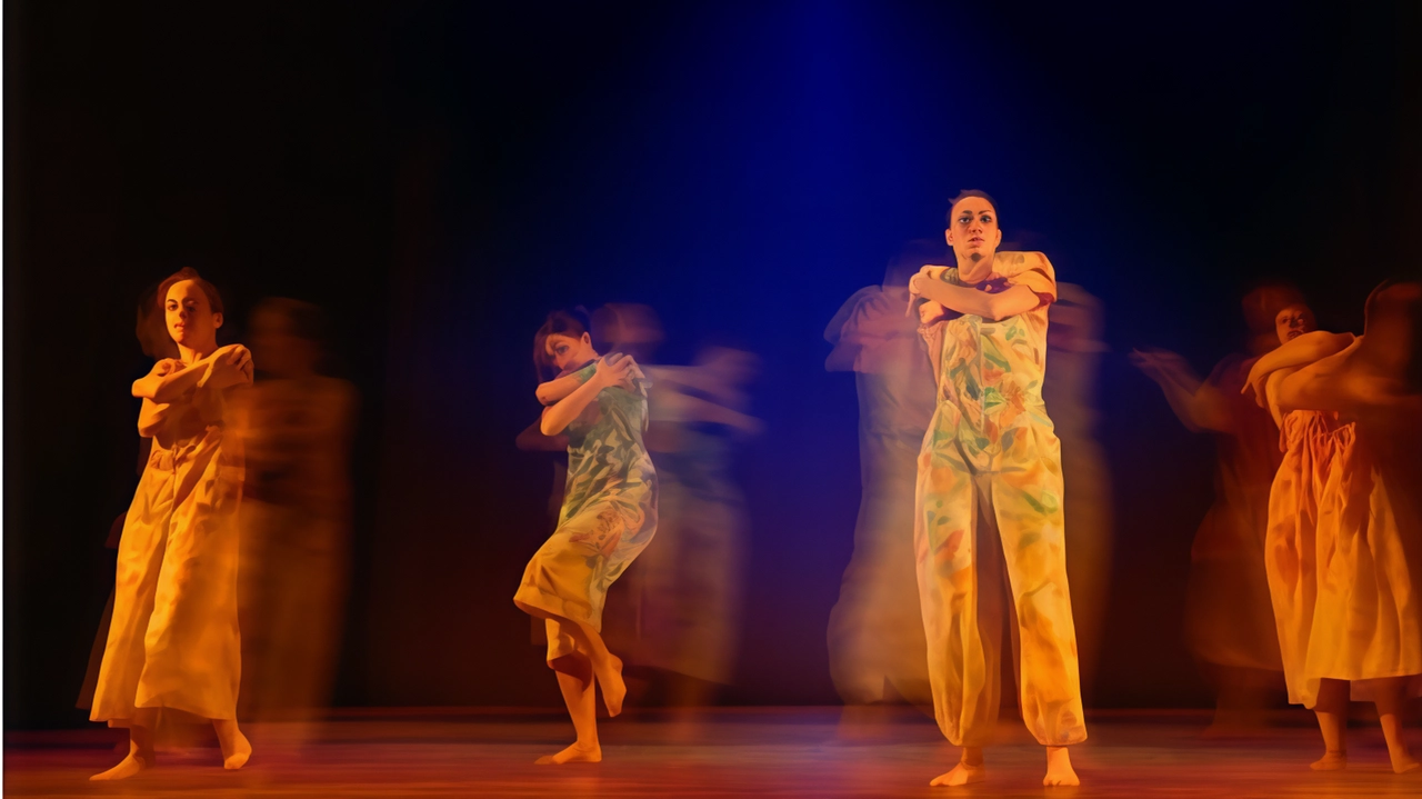 "I ritmi dell’anima. Un viaggio visivo nel mondo incantato della danza" è il titolo della mostra, che prende il nome...