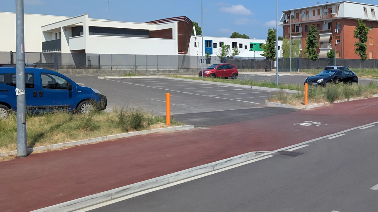 Forza Italia ha presentato una mozione per chiedere al Comune di acquistare la zona davanti all’oratorio Forza Italia ha presentato una mozione per chiedere al Comune di acquistare la zona davanti all’oratorio