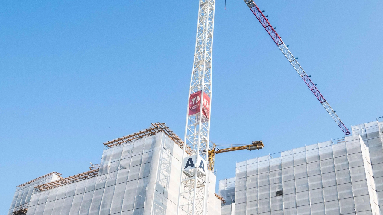 Milanesi in ansia per sequestro Residenze Lac a via Cancano: rischio cantieri bloccati a lungo. Acquirenti chiedono attenzione istituzioni per salvare investimenti e case. Milanesi in ansia per sequestro Residenze Lac a via Cancano: rischio cantieri bloccati a lungo. Acquirenti chiedono attenzione istituzioni per salvare investimenti e case.