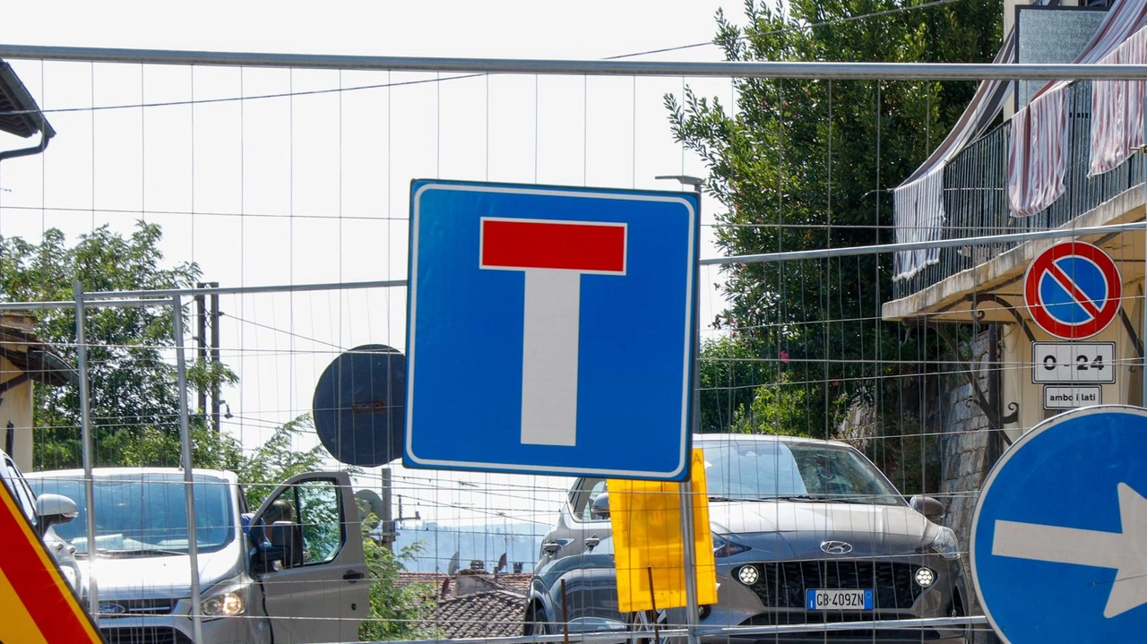 Cerro Maggiore Partiranno nei prossimi giorni i lavori di riqualificazione nelle vie Saragat, Tessa e Catullo. Il cantiere prenderà il... Cerro Maggiore Partiranno nei prossimi giorni i lavori di riqualificazione nelle vie Saragat, Tessa e Catullo. Il cantiere prenderà il...