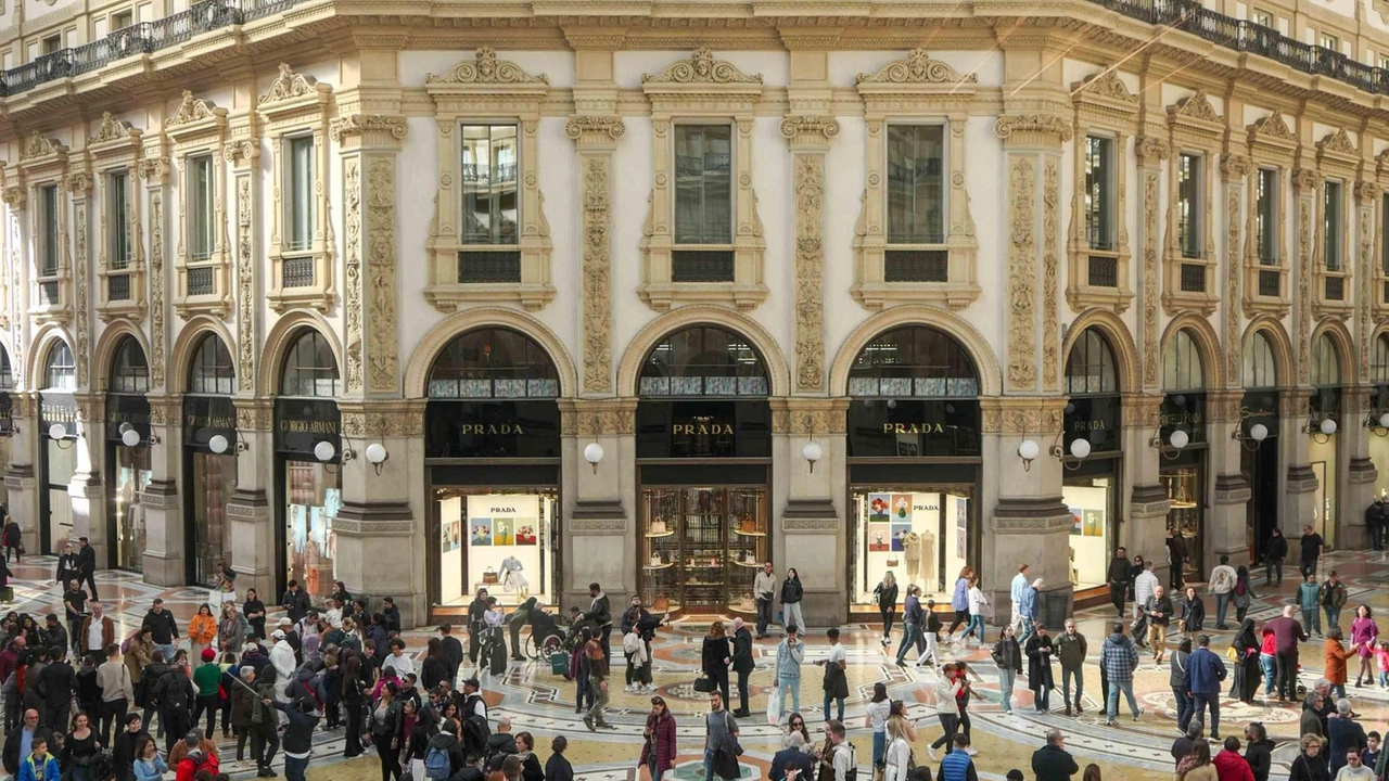 L’Ottagono della Galleria Vittorio Emanuele II L’Ottagono della Galleria Vittorio Emanuele II