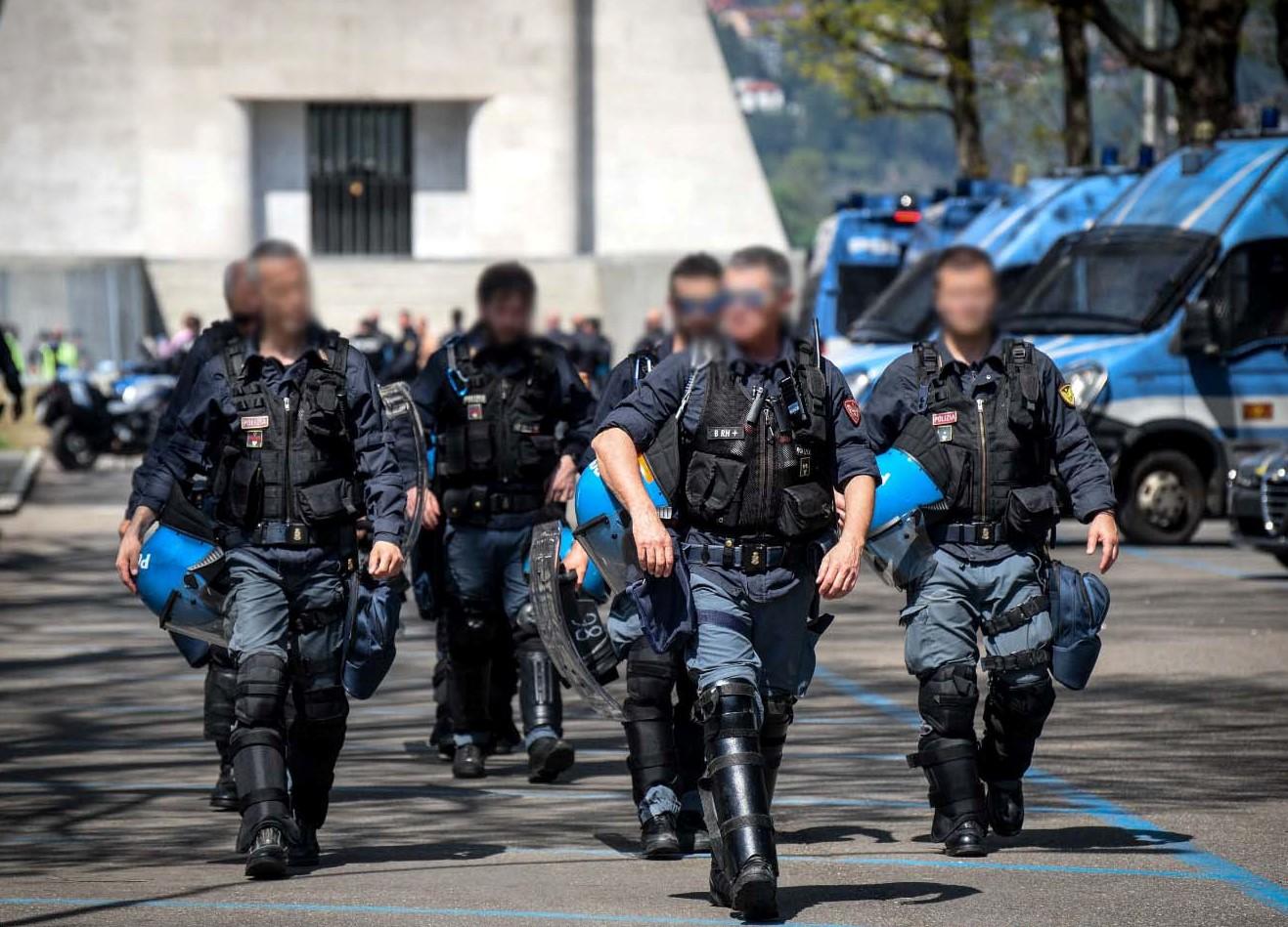 comocagliari tre tifosi denunciati volevano entrare con biglietti falsi da Ilgiorno.it comocagliari tre tifosi denunciati volevano entrare con biglietti falsi