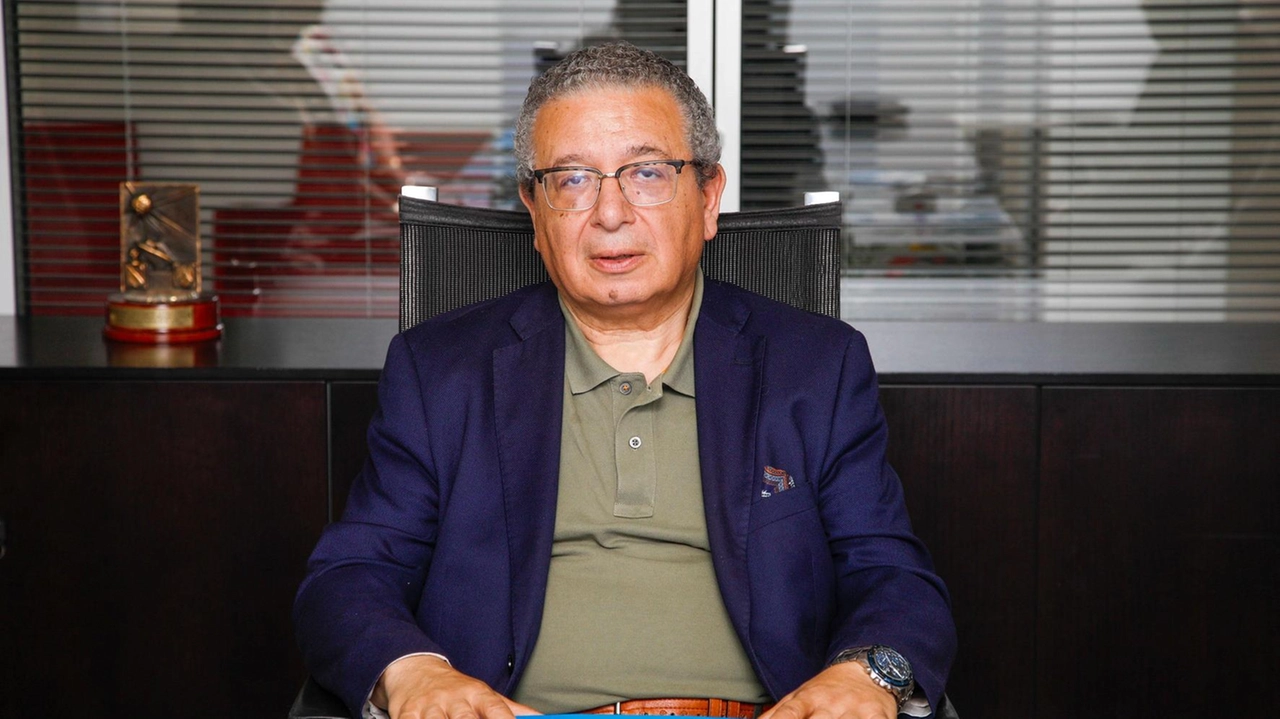 Un progetto «incoerente e irragionevole». Oltre che «uno spreco di denaro pubblico». Il neoeletto sindaco di Pero, Antonino Abbate ha spiegato pubblicamente perché la sua Giunta di centrodestra ha rinunciato al progetto Un progetto «incoerente e irragionevole». Oltre che «uno spreco di denaro pubblico». Il neoeletto sindaco di Pero, Antonino Abbate ha spiegato pubblicamente perché la sua Giunta di centrodestra ha rinunciato al progetto