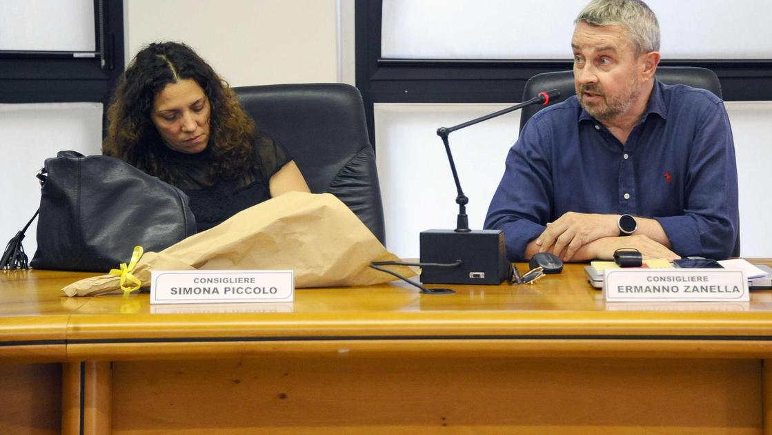 Assago, i conti nel mirino. Il consiglio comunale approva. Lista Zanella: e la correttezza? Assago, i conti nel mirino. Il consiglio comunale approva. Lista Zanella: e la correttezza?