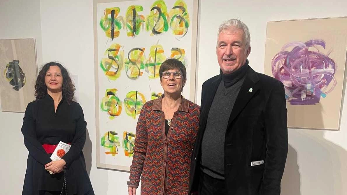La mostra di Giorgio Piccaia a Palazzo Cicogna esplora la sequenza di Fibonacci, unendo arte e matematica in un dialogo tra padre e figlio. La mostra di Giorgio Piccaia a Palazzo Cicogna esplora la sequenza di Fibonacci, unendo arte e matematica in un dialogo tra padre e figlio.