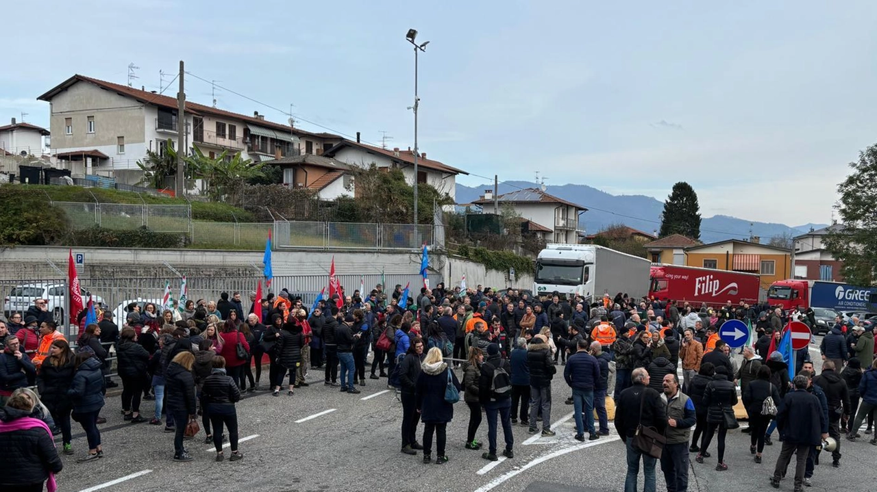 I lavoratori di Beko a Varese ricevono sostegno politico locale: il Consiglio comunale approva mozione a favore dei dipendenti in difficoltà.