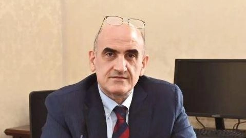 Nuovi dispositivi di sicurezza a bordo dei bus Star Mobility a Lodi: videocamere remote, pulsante di allarme e dash-cam per contrastare episodi di violenza. Accordi tra Prefettura, forze dell'ordine e azienda per implementare la sicurezza di autisti e passeggeri. Nuovi dispositivi di sicurezza a bordo dei bus Star Mobility a Lodi: videocamere remote, pulsante di allarme e dash-cam per contrastare episodi di violenza. Accordi tra Prefettura, forze dell'ordine e azienda per implementare la sicurezza di autisti e passeggeri.