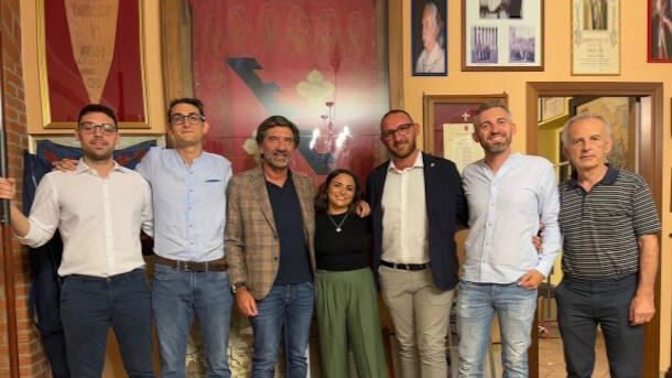 Cambio di rotta al vertice della contrada La Flora, dove il consiglio direttivo eletto la scorsa settimana ha rinnovato profondamente...
