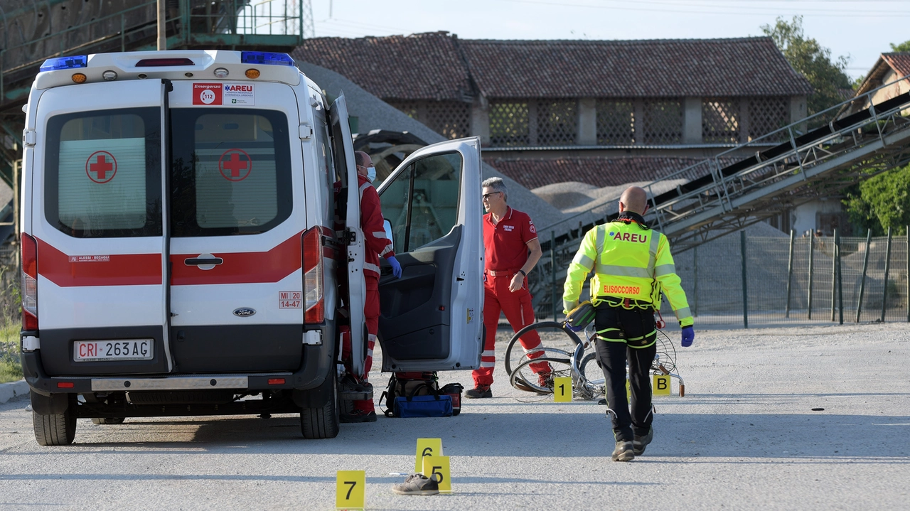 Furgone investe e uccide un pensionato in bicicletta: il luogo dell'incidente a San Giuliano Milanese Furgone investe e uccide un pensionato in bicicletta: il luogo dell'incidente a San Giuliano Milanese