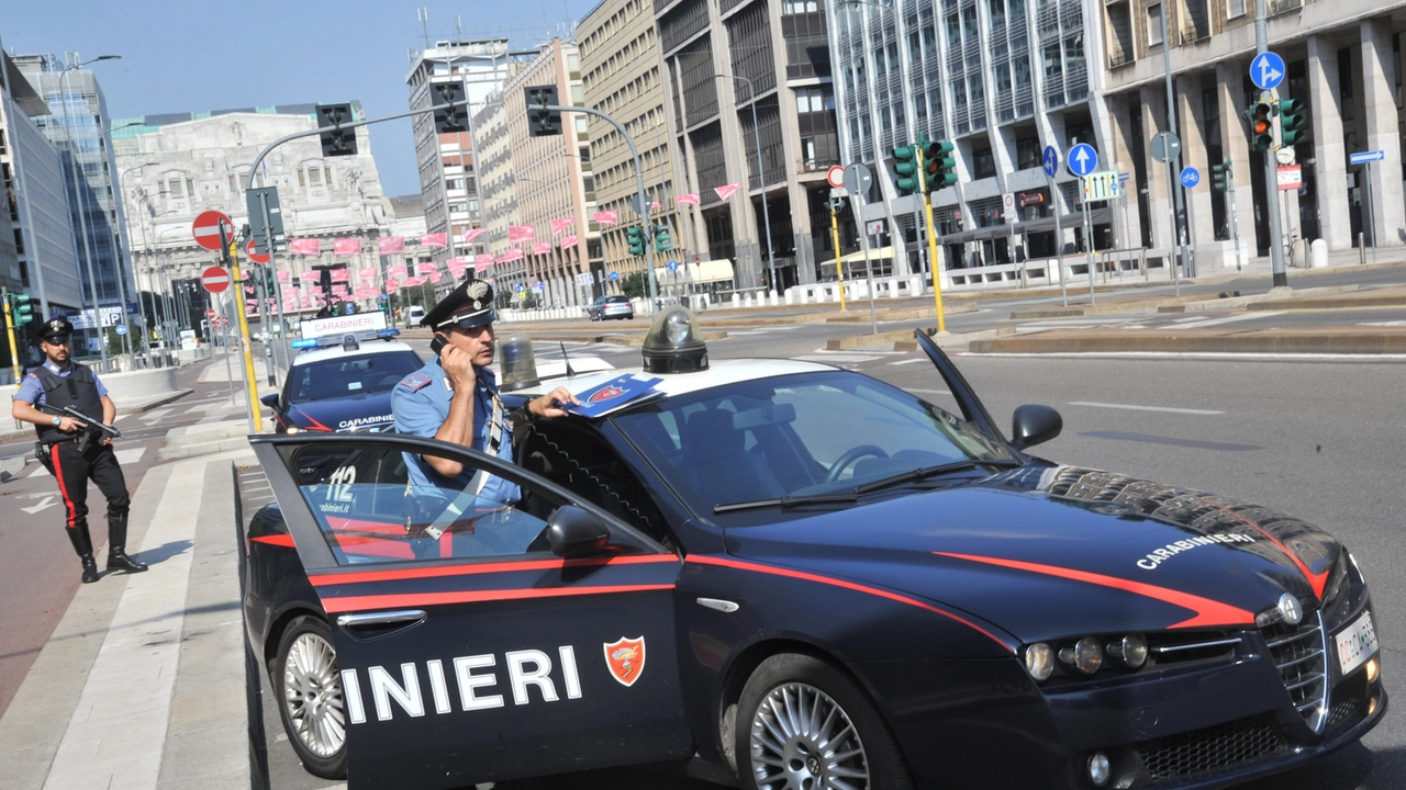 Carabinieri in zona Stazione Centrale