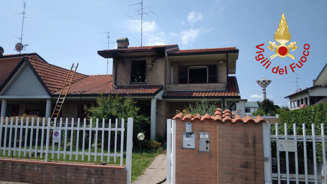 L'abitazione incendiata