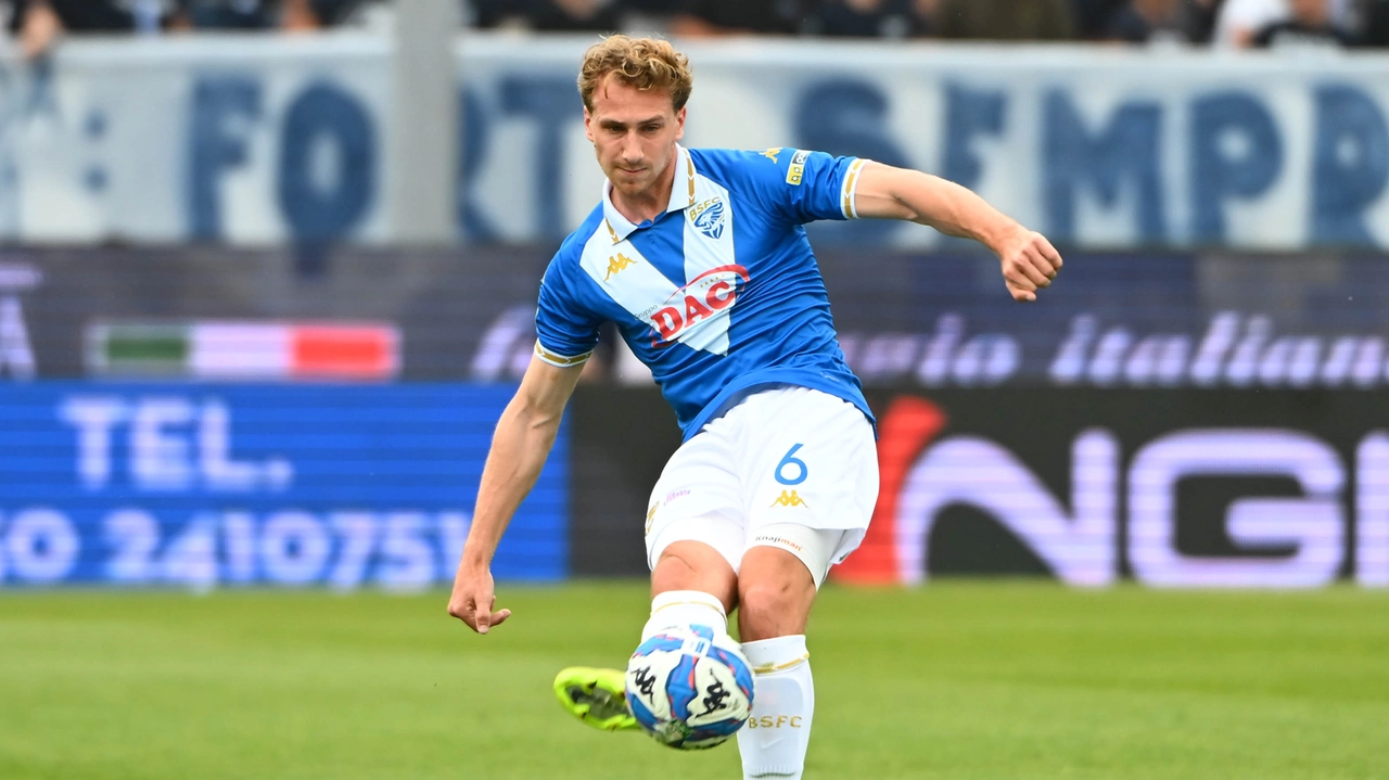 Matthias Verreth con indosso la maglia del Brescia, società per cui ha giocato un anno