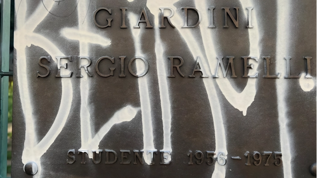 Scontro e toni accesi in Consiglio a Monza dopo l’imbrattamento della targa dedicata a Sergio Ramelli, in via Calatafimi. Un...