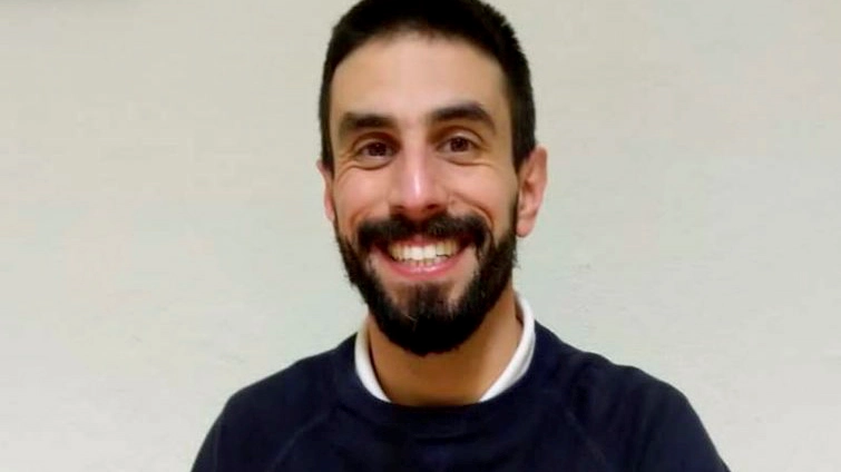 Don Daniele Lottari 40 anni è vicario parrocchiale a Stradella Don Daniele Lottari 40 anni è vicario parrocchiale a Stradella