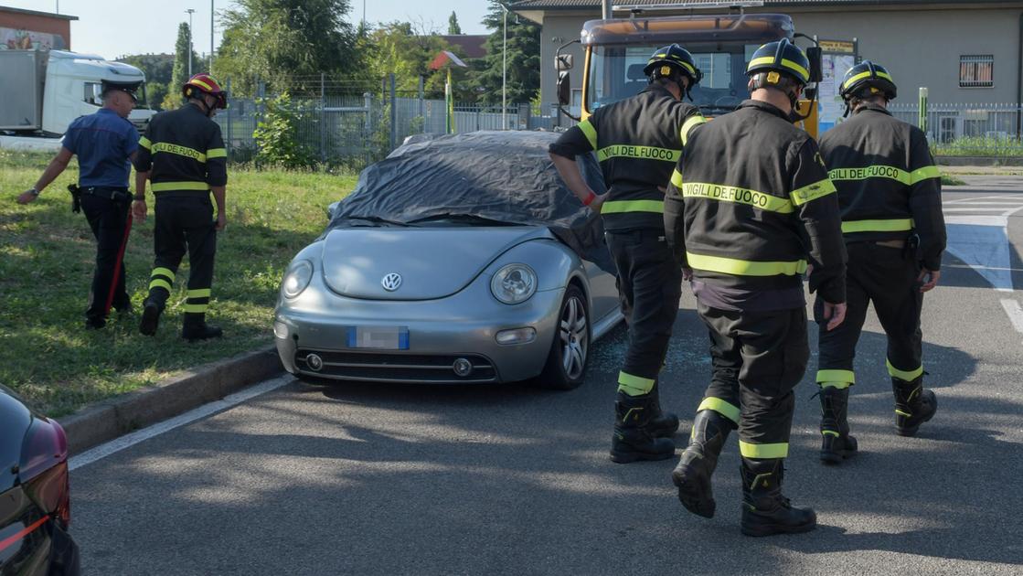 Pioltello, il cadavere di un 49enne trovato all’interno di un’auto in via Erodoto Pioltello, il cadavere di un 49enne trovato all’interno di un’auto in via Erodoto