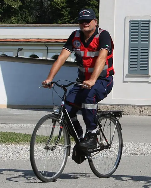 Parco e quartieri sorvegliati in bici. Ci pensano i carabinieri in congedo