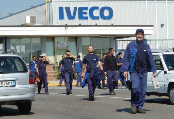 Iveco venduta agli indiani della Tata: così Brescia scende dal camion Iveco venduta agli indiani della Tata: così Brescia scende dal camion
